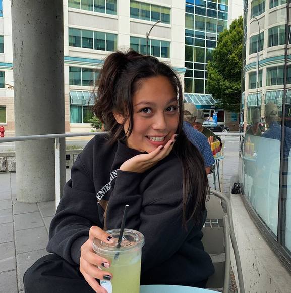 Meet the Posher Other - Meet your Posher, Juliana